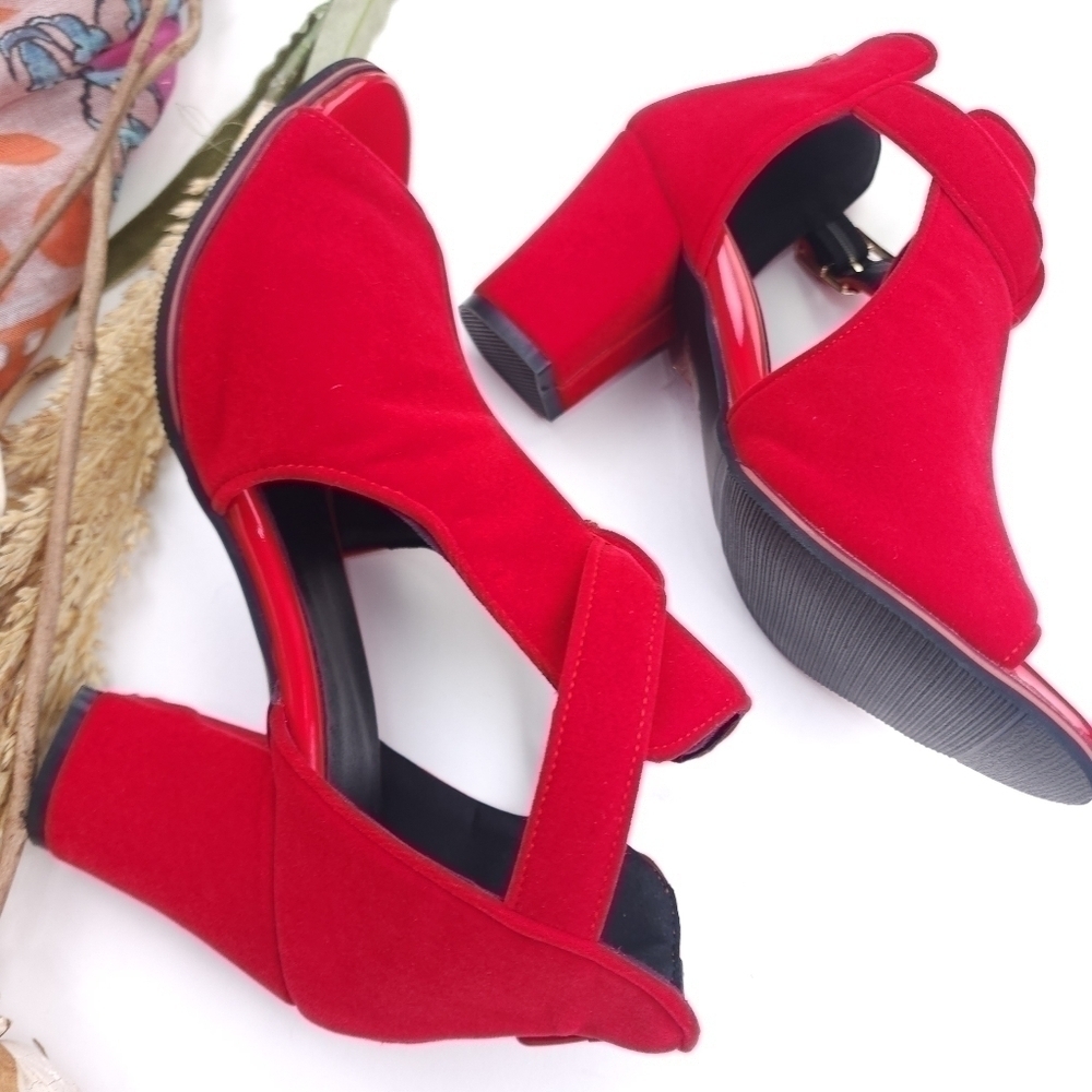 Red Velvet Ankle Boots Size 36 - Picture 3 of 8